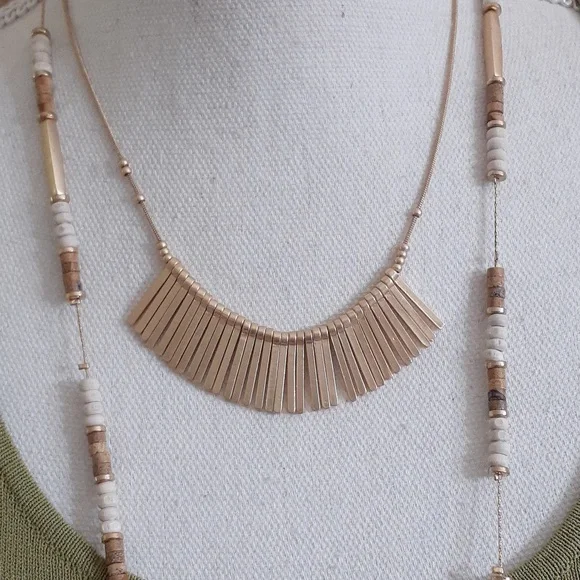CHICO'S 2 in 1 Goldtone & Wooden Bead Necklace Set - Neutral Colors! NWOT - Picture 4 of 11
